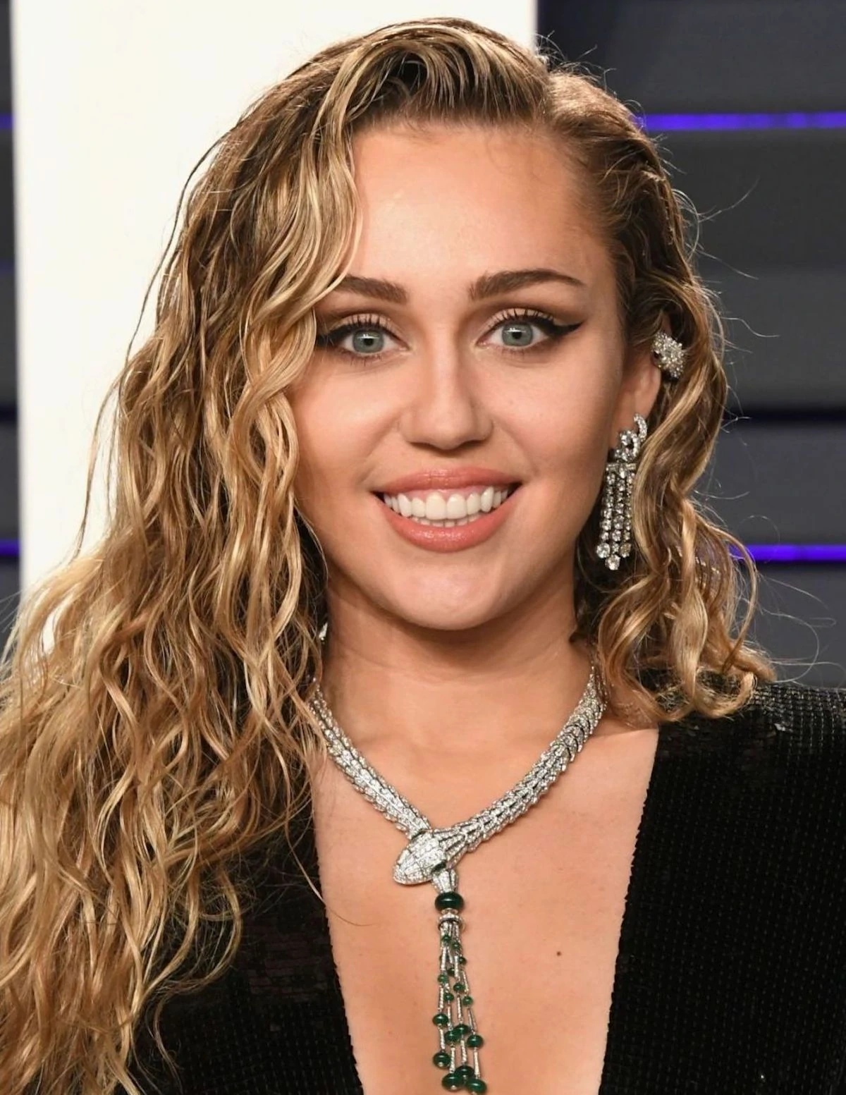 Miley Cyrus Music Artist Profile